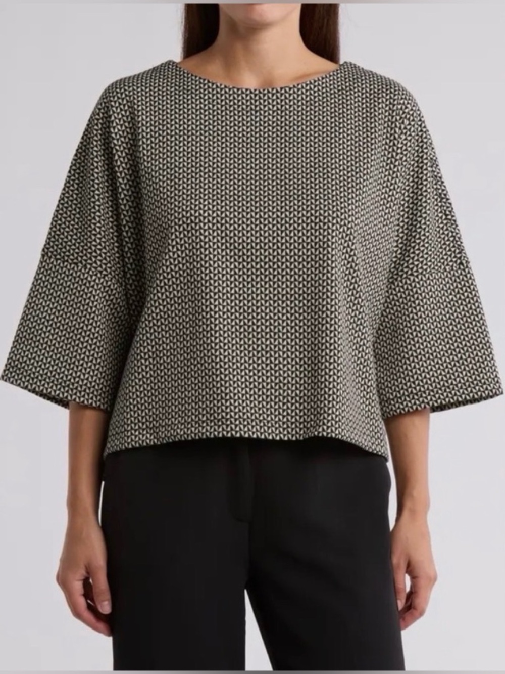 Max Studio Black and Cream Triangle-Print Top 3/4 sleeves box style - perfect
